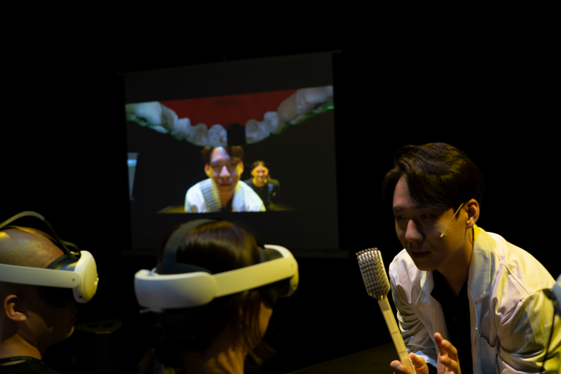 <KARTS XR MUSICAL> Gold Tooth showcase gallery 4