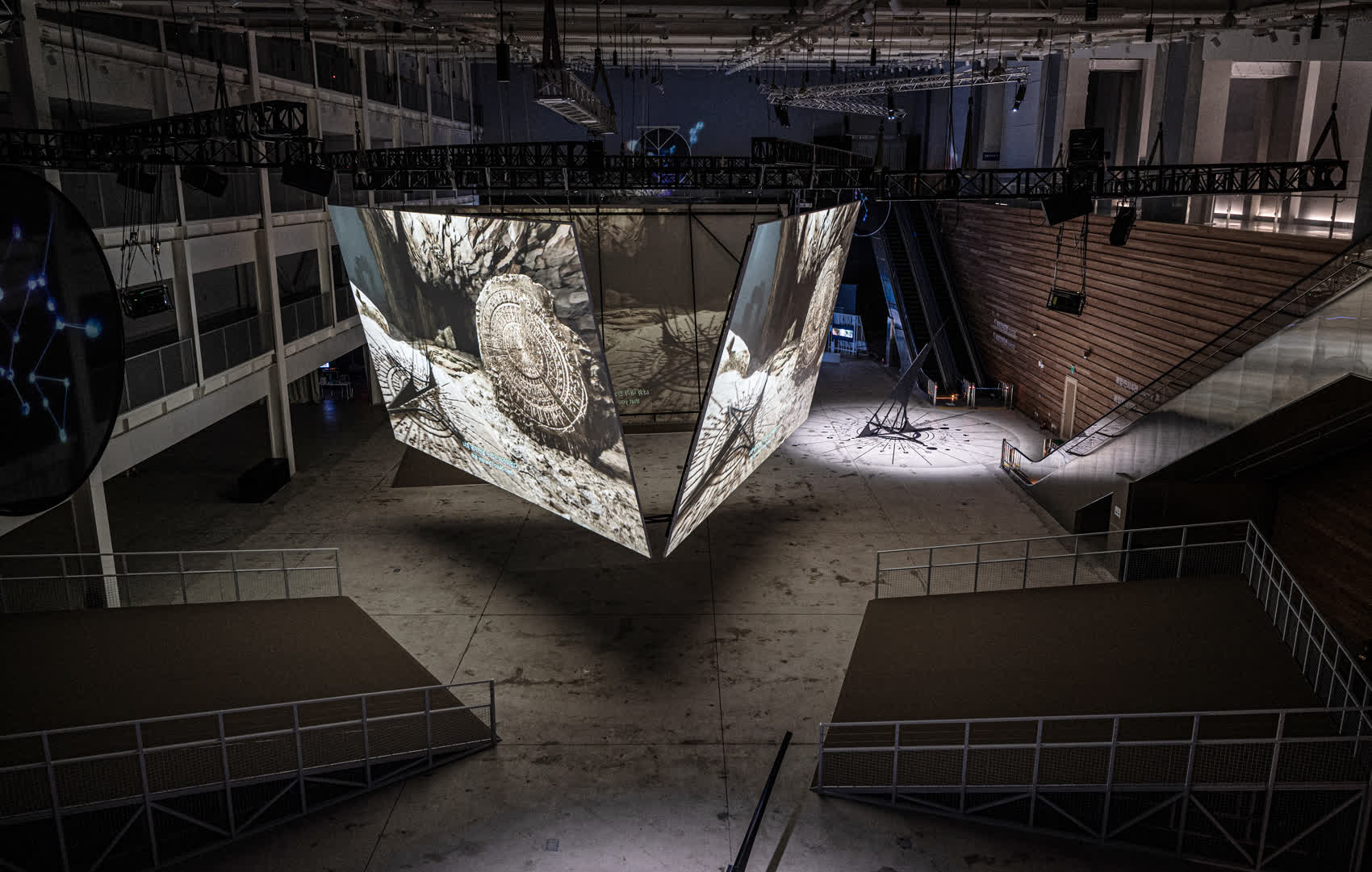 Delivery Dancer's Arc: Inverse showcase gallery 7